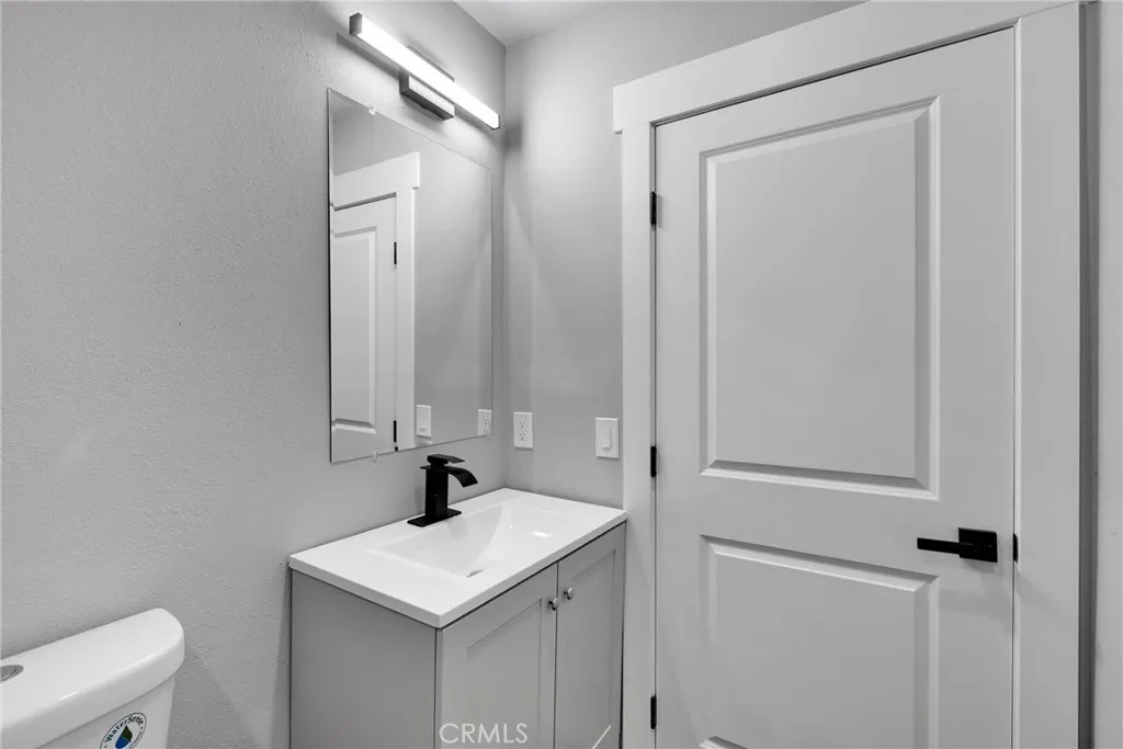 12750 Centralia Street 94, Lakewood, California 90715 home-pic-16